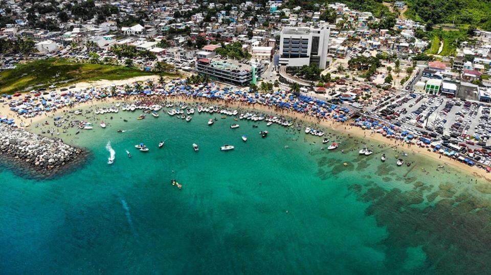 Rompeolas Beach House Hotel Aguadilla Exterior photo